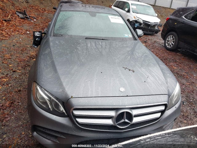 WDDZF4KB4HA022882 Mercedes-Benz E 300 4matic