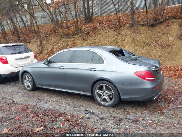 WDDZF4KB4HA022882 Mercedes-Benz E 300 4matic