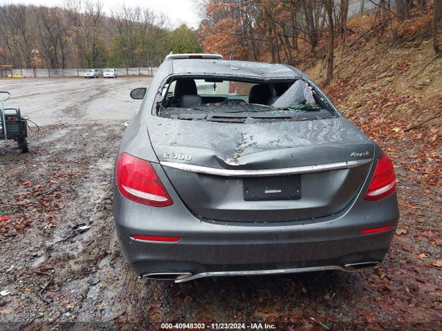 WDDZF4KB4HA022882 Mercedes-Benz E 300 4matic
