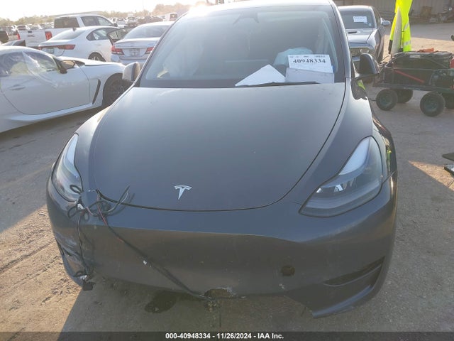2023 TESLA MODEL Y 7SAYGDEF0PF970660 Photo 9