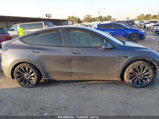 7SAYGDEF0PF970660 Tesla Model Y Performance Dual Motor All-wheel Drive