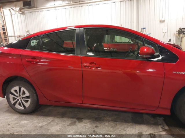 JTDKARFU9J3551211 Toyota Prius Three
