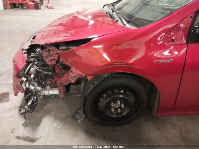 JTDKARFU9J3551211 Toyota Prius Three
