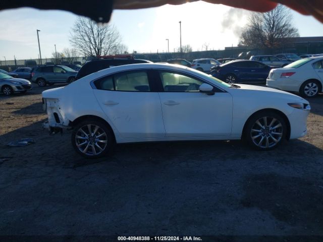 3MZBPBDL7NM308790 Mazda Mazda3 Premium