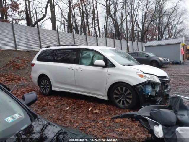 5TDJZ3DC6LS237433 Toyota SIENNA LE