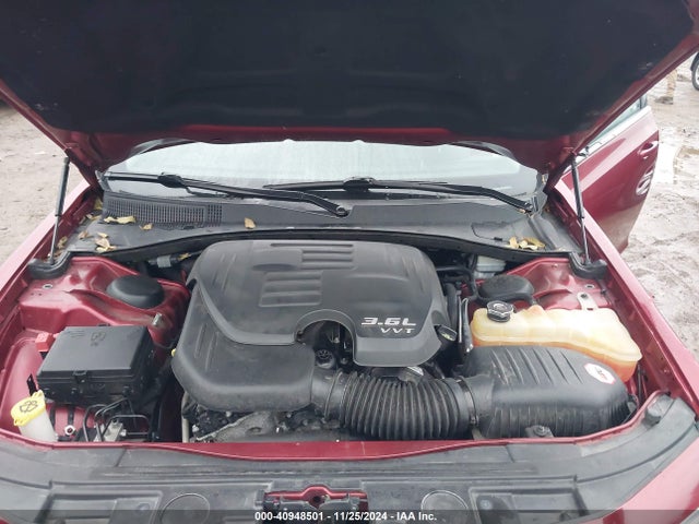 2C3CCARG0EH160476 Chrysler 300