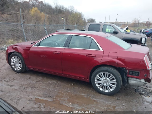 2C3CCARG0EH160476 Chrysler 300