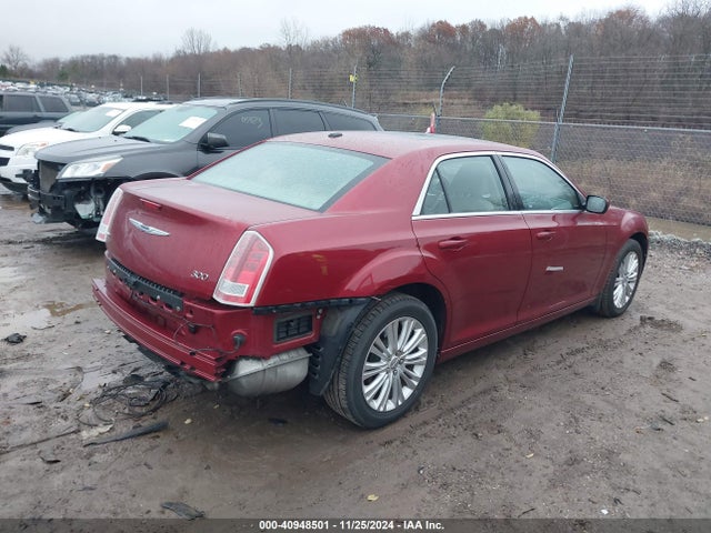 2C3CCARG0EH160476 Chrysler 300