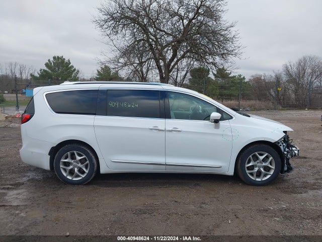 Chrysler Pacifica Touring L Plus 2018 2C4RC1EG9JR322573 Image 13