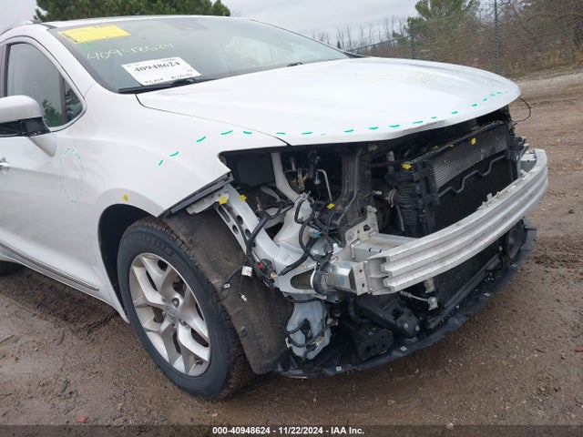 2C4RC1EG9JR322573 Chrysler Pacifica Touring L Plus