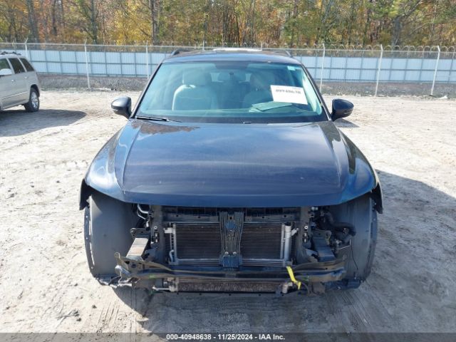 3VV1B7AX5JM121240 Volkswagen Tiguan 2.0t S