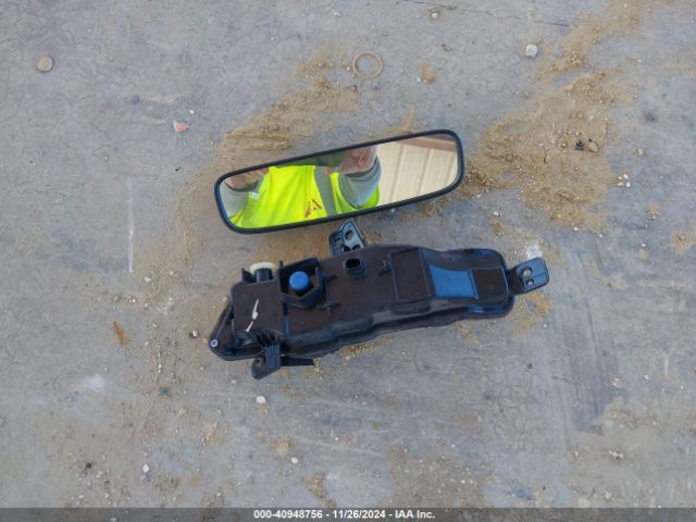 VNKKTUD35FA043657 Toyota YARIS L