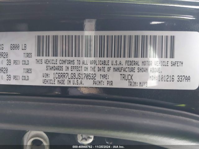 1C6RR7LG9JS170532 RAM 1500 Big Horn  4x4 5'7 Box