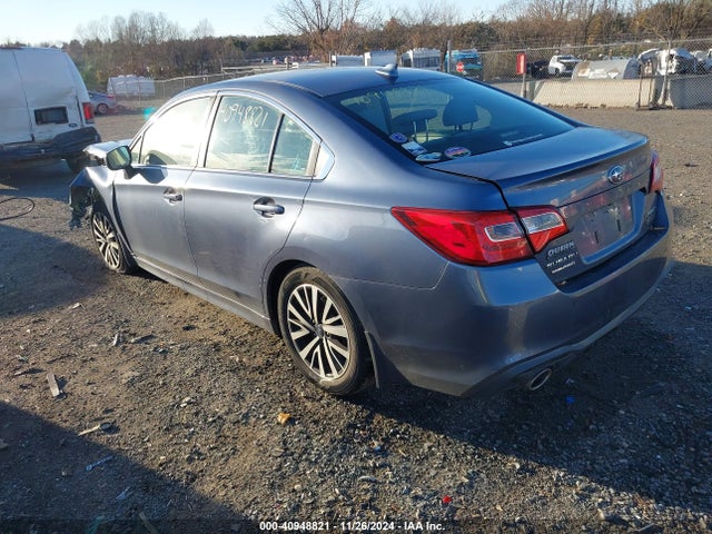 Subaru Legacy 2.5i Premium 2018 4S3BNAC6XJ3017386 Image 3