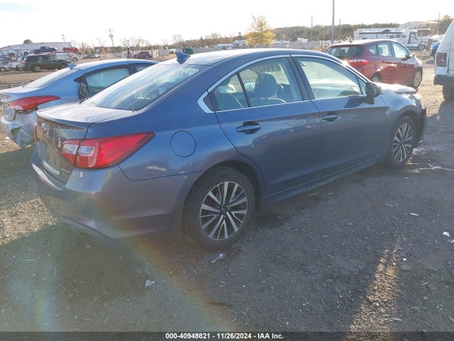 Subaru Legacy 2.5i Premium 2018 4S3BNAC6XJ3017386 Image 4
