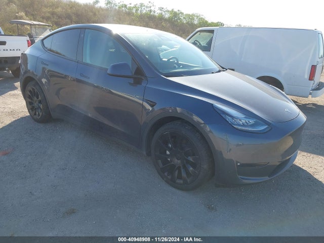 2021 TESLA MODEL Y 5YJYGDEE0MF184275 Photo 0