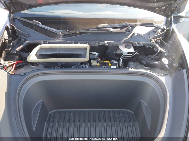 2021 TESLA MODEL Y 5YJYGDEE0MF184275 Photo 9