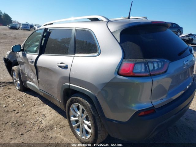 1C4PJLCB9KD365900 Jeep Cherokee Latitude
