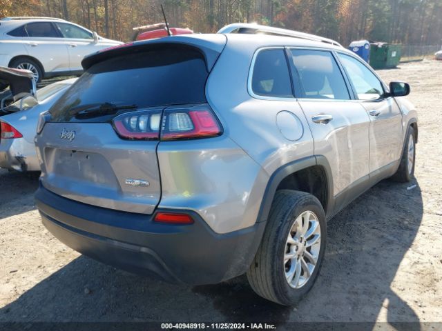 1C4PJLCB9KD365900 Jeep Cherokee Latitude
