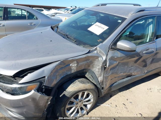 1C4PJLCB9KD365900 Jeep Cherokee Latitude
