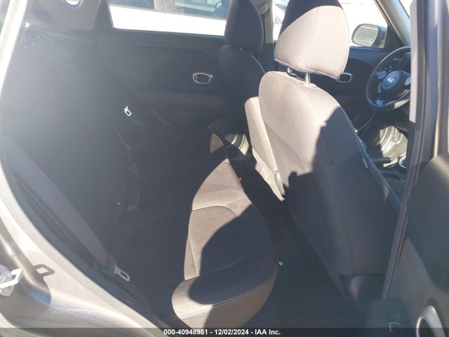 KNDJN2A21K7643310 KIA Soul