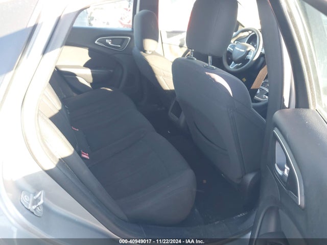 Chrysler 200 Limited 2015 1C3CCCAB1FN528426 Image 8