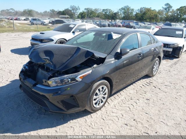3KPF24AD4NE499963 KIA FORTE FE
