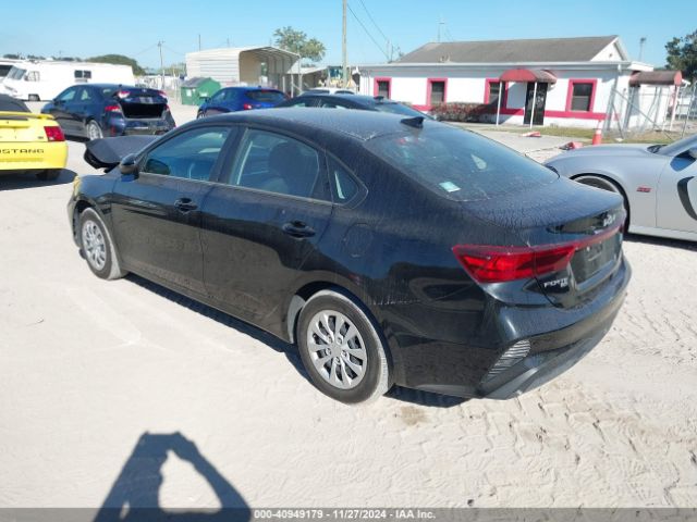 3KPF24AD4NE499963 KIA FORTE FE