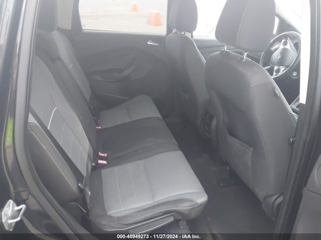 1FMCU0GX0FUA25949 Ford ESCAPE SE