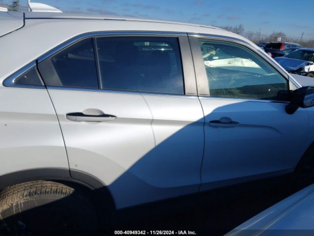 JA4ATVAA9NZ042812 Mitsubishi Eclipse Cross Le