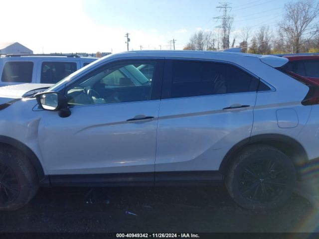 JA4ATVAA9NZ042812 Mitsubishi Eclipse Cross Le