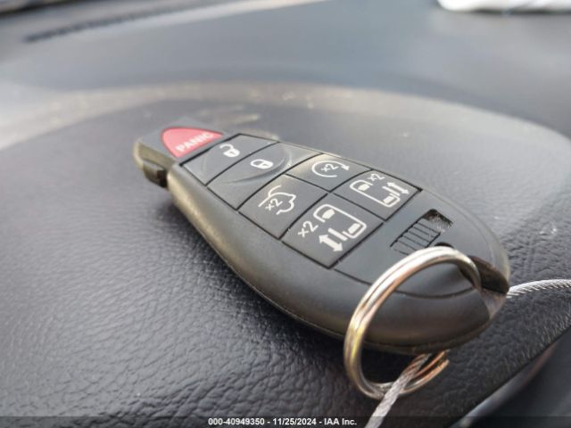 2C4RDGCGXKR585563 Dodge Grand Caravan Sxt