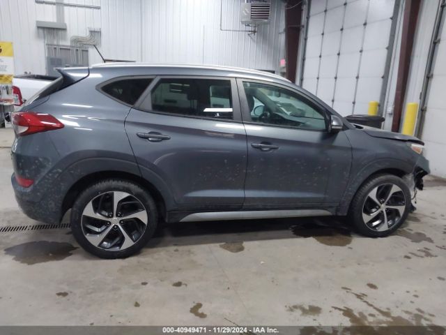 KM8J3CA25HU344551 Hyundai Tucson Sport