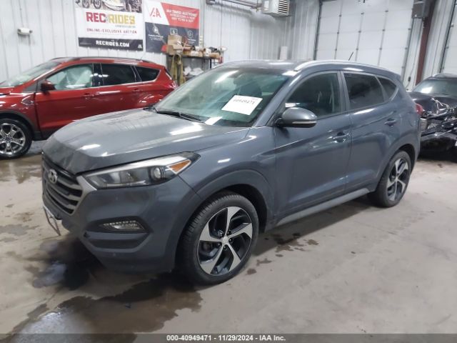 KM8J3CA25HU344551 Hyundai Tucson Sport