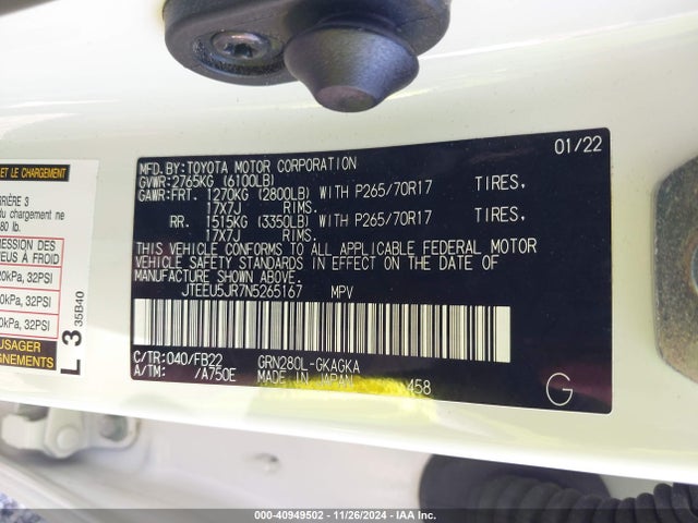 Toyota 4RUNNER SR5 2022 JTEEU5JR7N5265167 Image 9