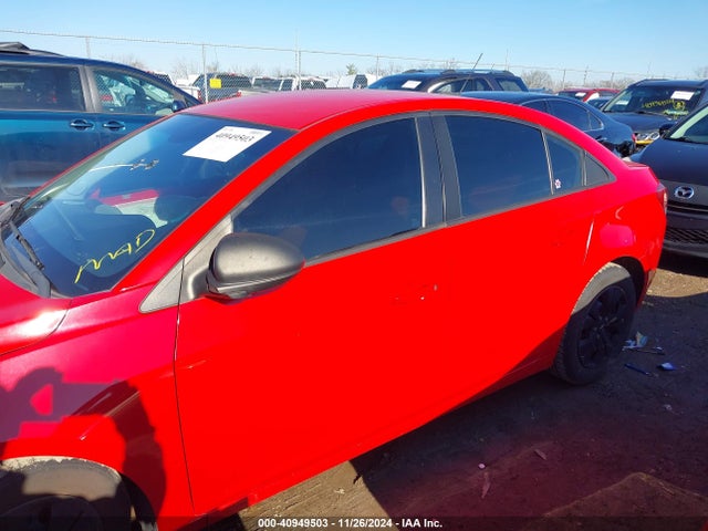 Chevrolet Cruze Ls Auto 2015 1G1PA5SH3F7140211 Image 15