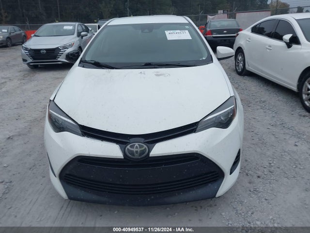 Toyota COROLLA LE 2018 5YFBURHE4JP768377 Image 12