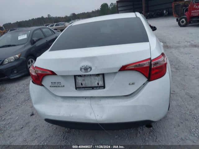Toyota COROLLA LE 2018 5YFBURHE4JP768377 Image 16