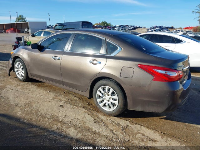 Nissan Altima 2.5 S 2016 1N4AL3AP1GN305342 Image 3