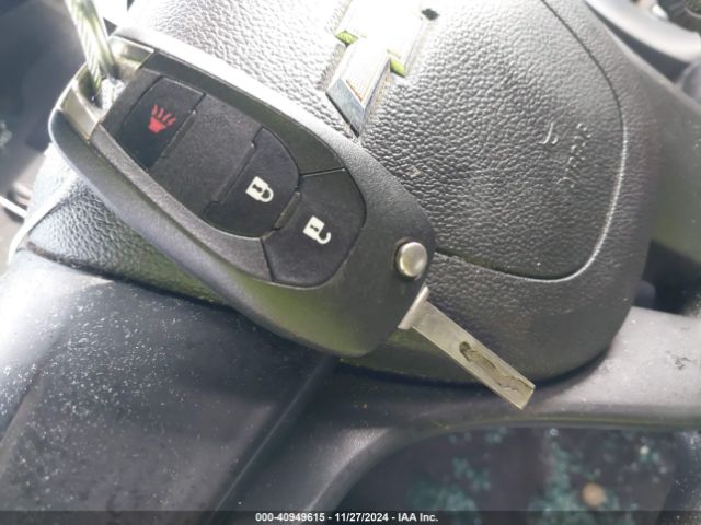 3GNCJKSB7KL330252 Chevrolet TRAX LS