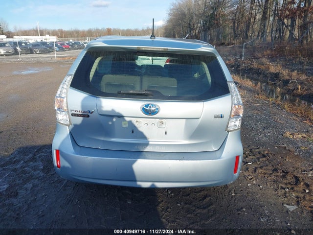 Toyota Prius V Two 2014 JTDZN3EU5EJ005928 Image 16