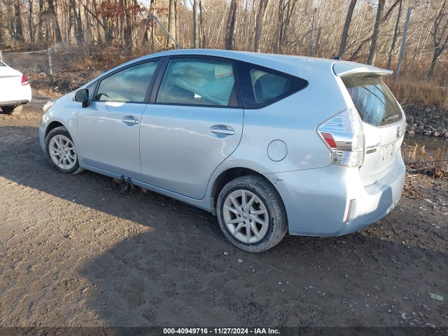 Toyota Prius V Two 2014 JTDZN3EU5EJ005928 Image 3