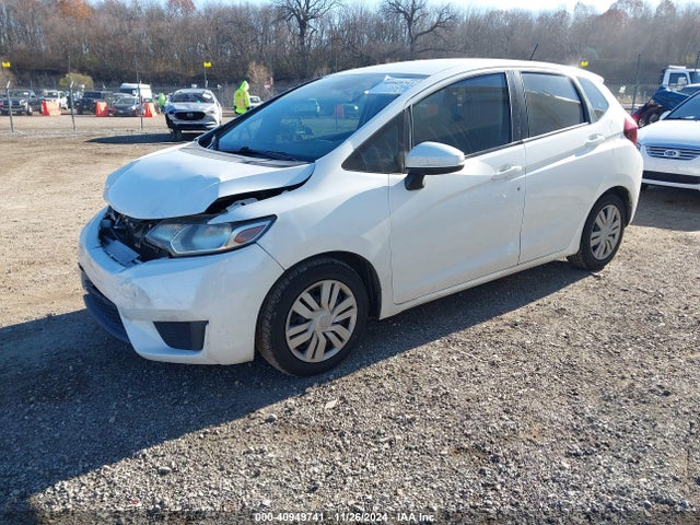 Honda FIT LX 2016 JHMGK5H54GX021875 Image 2