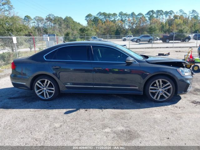 1VWAT7A38GC036232 Volkswagen Passat 1.8t R-line