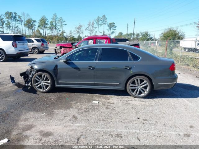 1VWAT7A38GC036232 Volkswagen Passat 1.8t R-line
