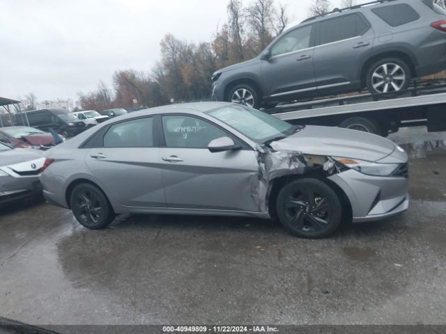 KMHLM4AJ7NU014666 Hyundai Elantra Hybrid Blue