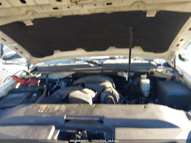 2011 CADILLAC ESCALADE 1GYS4AEF9BR326310 Photo 9