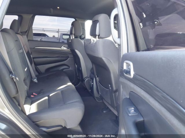 1C4RJEAG2KC776497 Jeep Grand Cherokee Laredo E 4x2