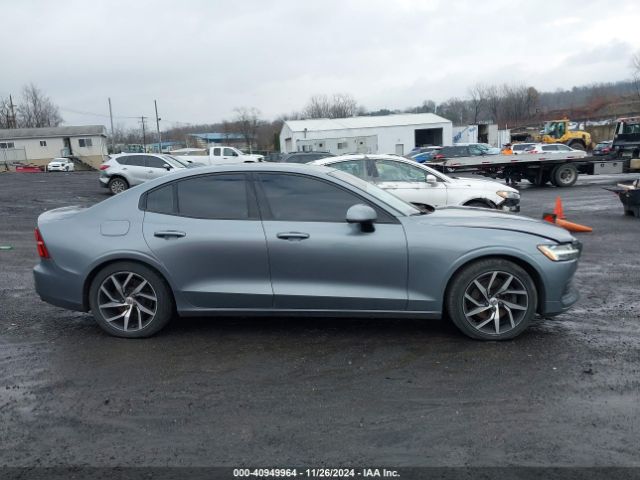 7JR102FK5LG051466 Volvo S60 T5 Momentum