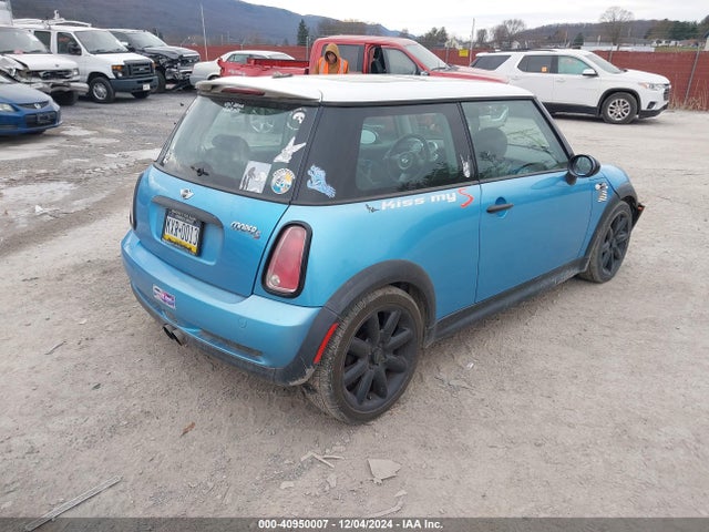 2005 MINI COOPER S WMWRE33445TD92639 Photo 3